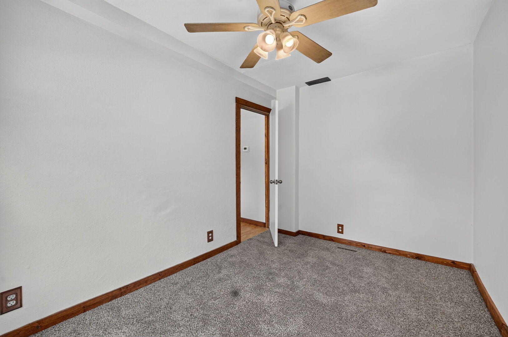 6740 Rydberg Road Rockford, IL 61109 - Photo 17 of 30 Gallery Image 17