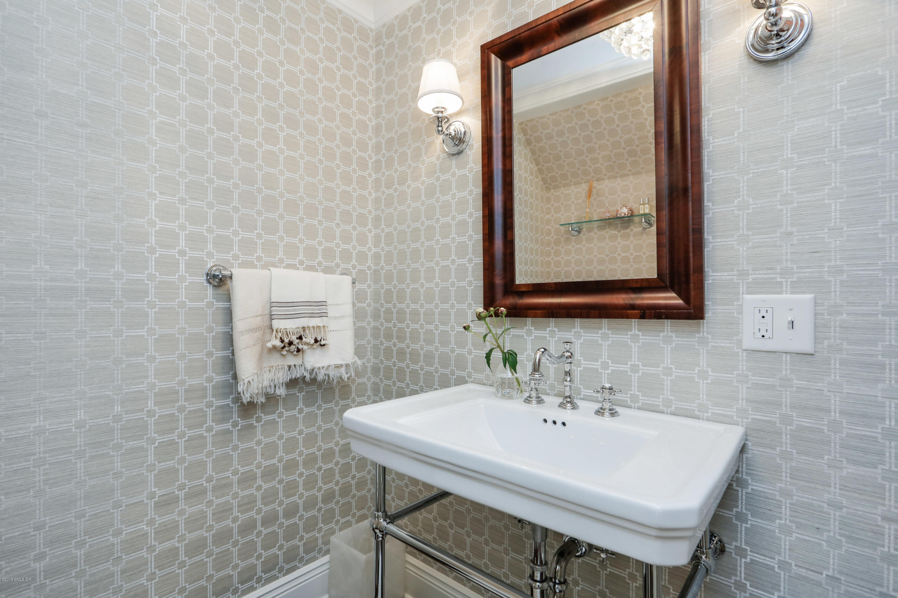 4 Old Church Road, Unit 4 Greenwich, CT 06830 - Photo 18 of 27 4 Old Church Rd Greenwich CT-print-028-1