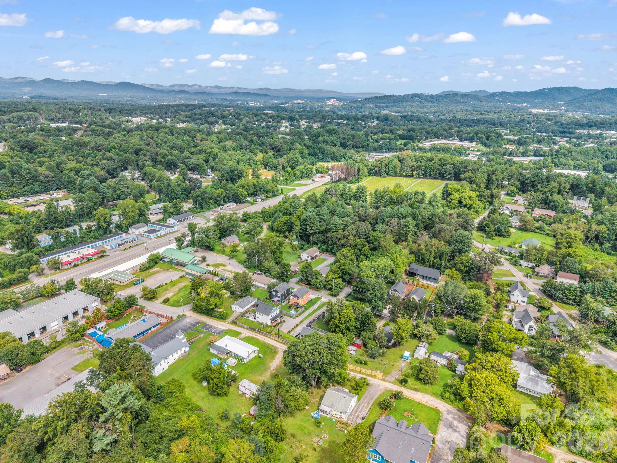 27 Busbee View Road Asheville, NC 28803 - Photo 37 of 43 Gallery Image 37