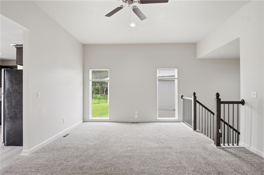 21808 Southcreek Road Peculiar, MO 64078 - Photo 11 of 38