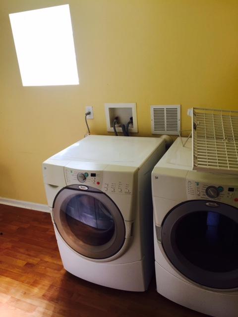 4026 Rocks Point Place Riviera Beach, FL 33407 - Photo 9 of 9 4026 laundry
