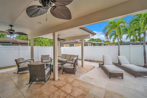 $940,000 | 851 Bluebird Avenue, Miami Springs, FL 33166