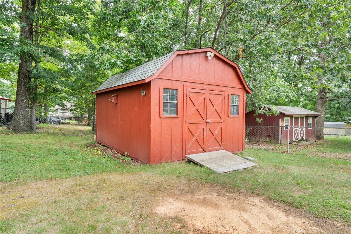 941 Martin McNeil Road Salem, VA 24153 - Photo 21 of 25 21-MIB04340