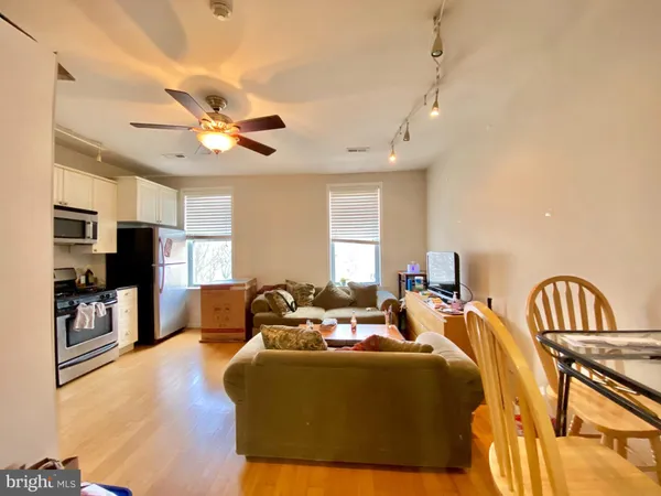 $1,900 | 1934 North 7th Street, Unit 3, Philadelphia, PA 19122