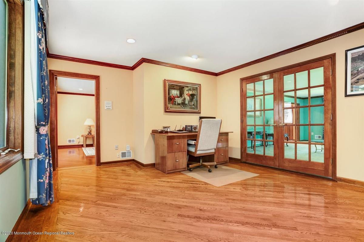 11 Clover Hill Road Colts Neck, NJ 07722 - Photo 22 of 39 33-11ClovereHillRd_033