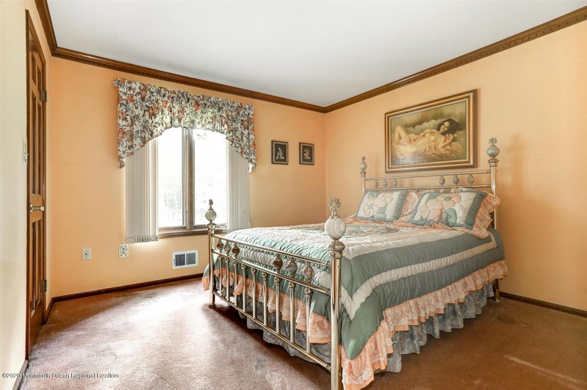 11 Clover Hill Road Colts Neck, NJ 07722 - Photo 26 of 39 37-11ClovereHillRd_037