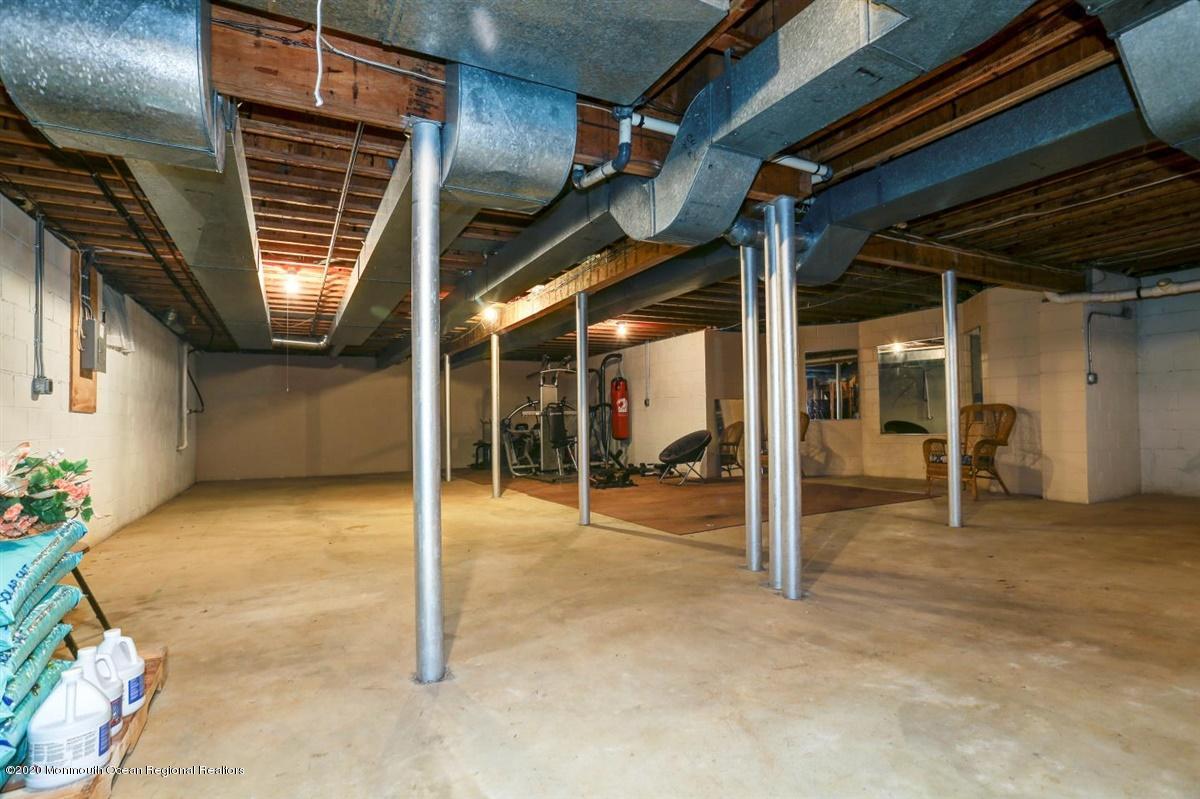 11 Clover Hill Road Colts Neck, NJ 07722 - Photo 39 of 39 66-11ClovereHillRd_066