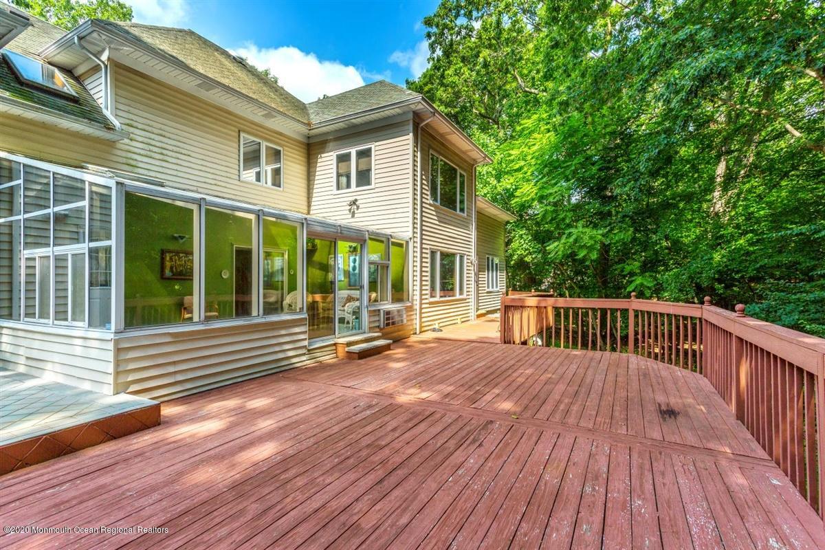 11 Clover Hill Road Colts Neck, NJ 07722 - Photo 10 of 39 69-11ClovereHillRd_069