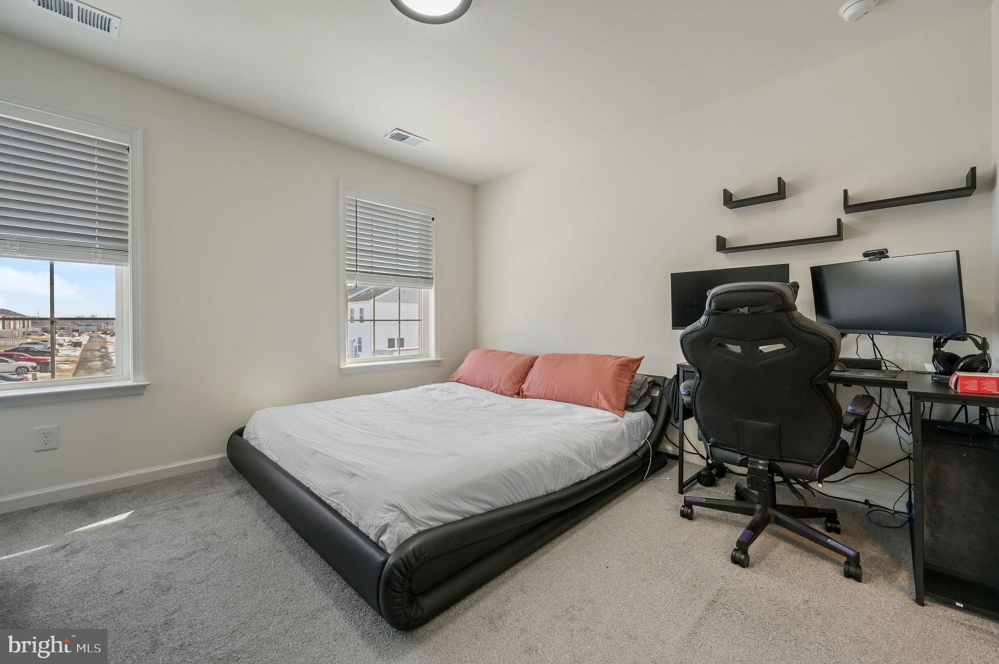 706 Ruth Way Dover, DE 19904 - Photo 16 of 23 Primary suite