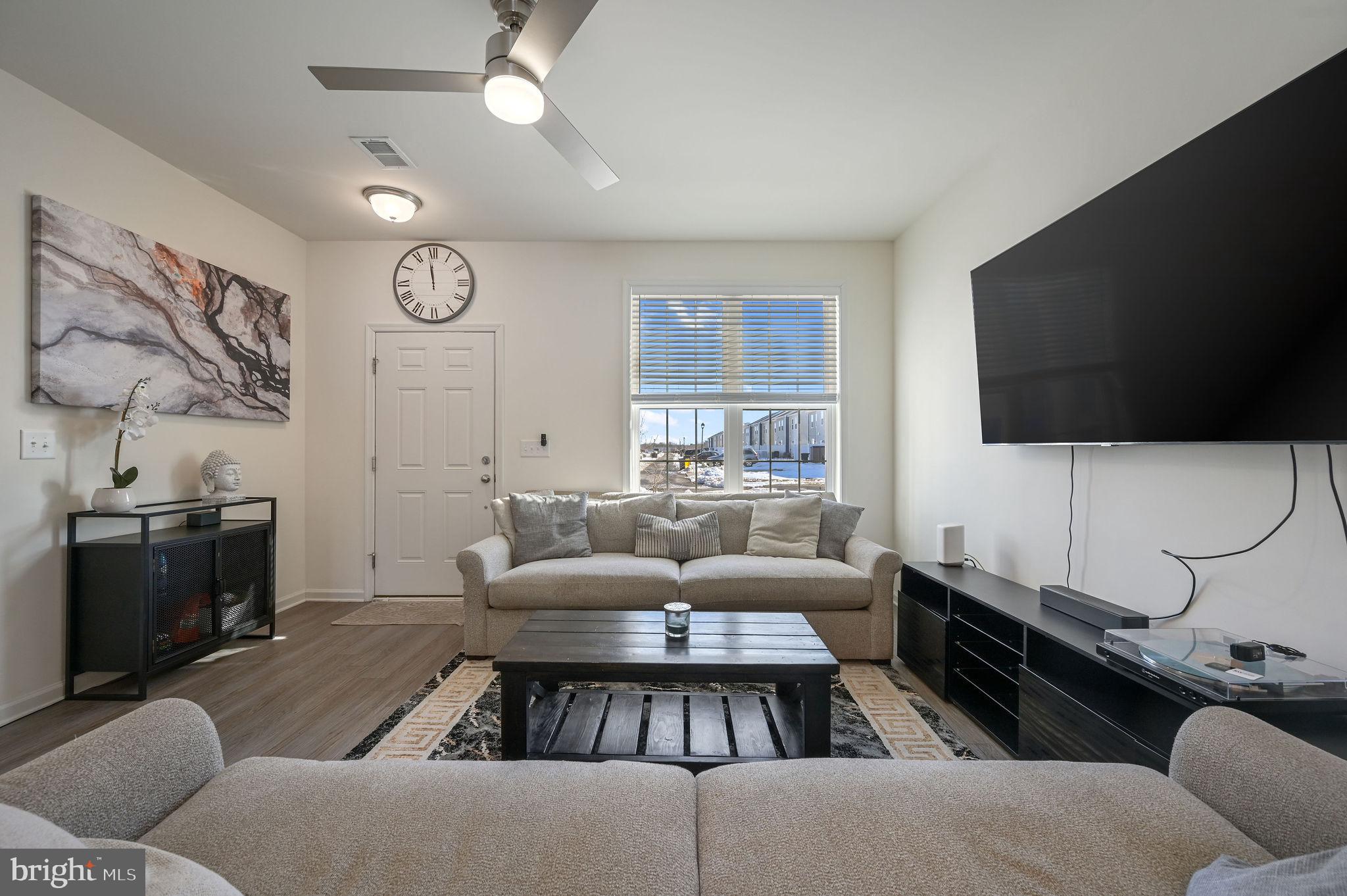 706 Ruth Way Dover, DE 19904 - Photo 7 of 23 Living Room Facing Front Door