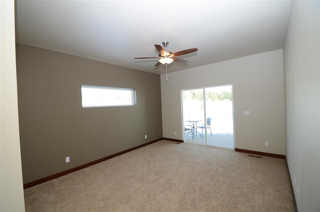 2923 Diamondhead Road Hiawatha, IA 52233 - Photo 21 of 24 Gallery Image 21