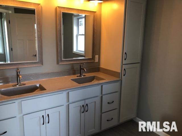 621 Rock Point Road Colona, IL 61241 - Photo 13 of 22 Gallery Image 13