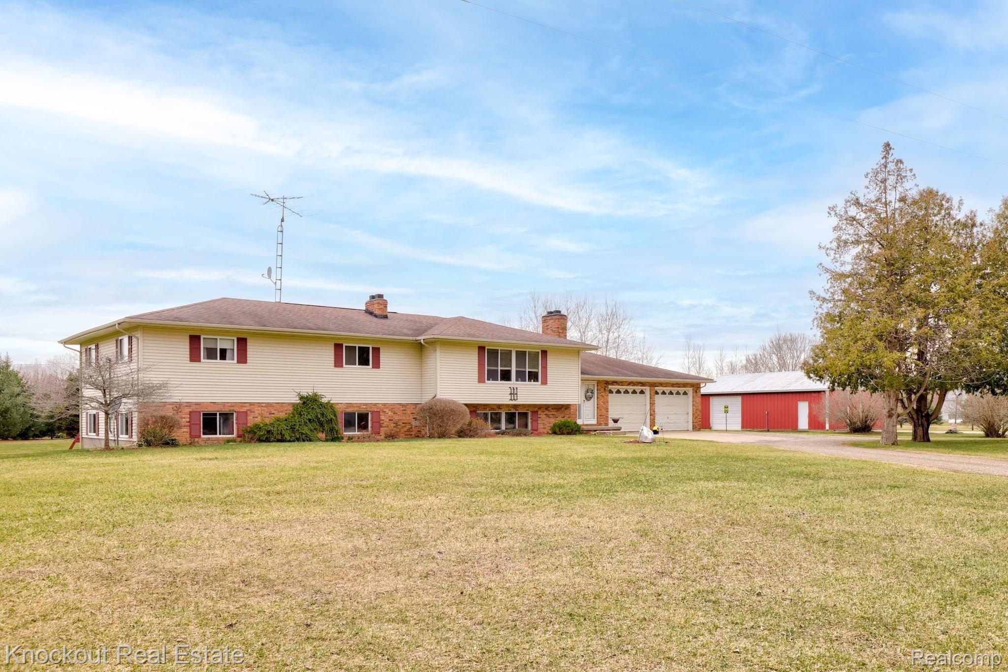 8464 Fallahay Road Millington, MI 48746 - Photo 2 of 60 2-web-or-mls-8464 Fallahay Rd Millington - 2.jpg