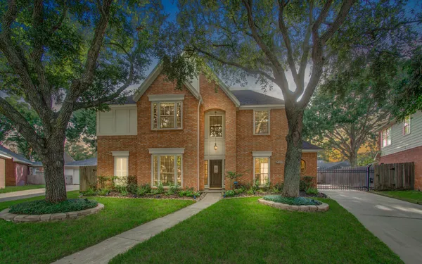 $499,000 | 23119 Fairvine Park Drive, Katy, TX 77494
