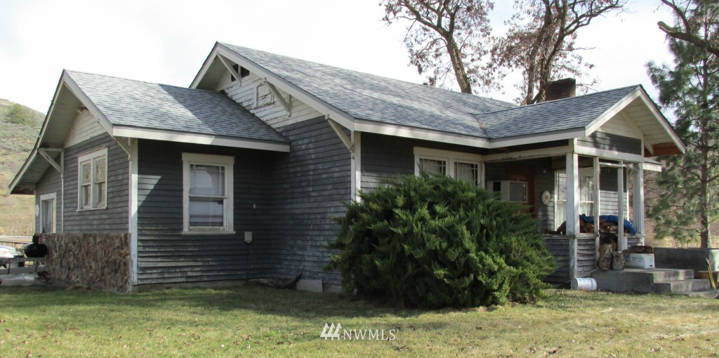 20 O'Neil Road Oroville, WA 98844 - Photo 3 of 14 Gallery Image 3
