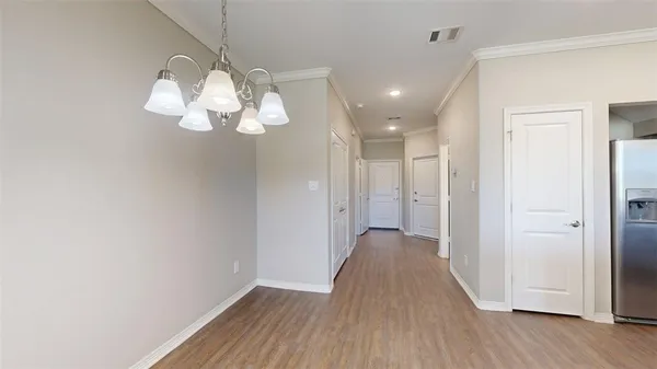 $1,975 | 2003 Harvey Mitchell Parkway South, College Station, TX 77840