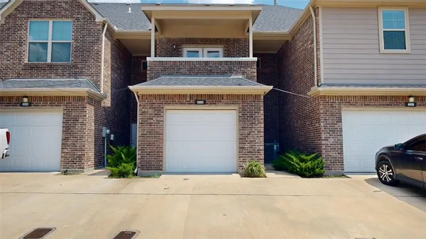$1,975 | 2003 Harvey Mitchell Parkway South, College Station, TX 77840