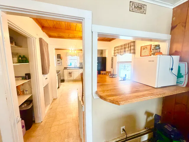 $159,900 | 14 Pinkham Street, Lincoln, ME 04457