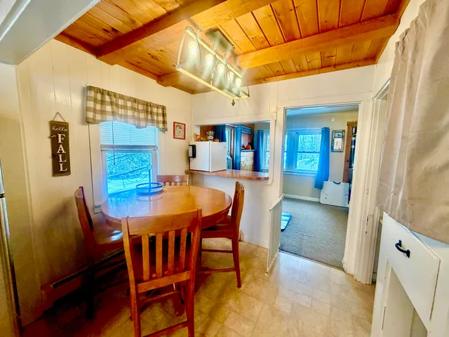 $159,900 | 14 Pinkham Street, Lincoln, ME 04457