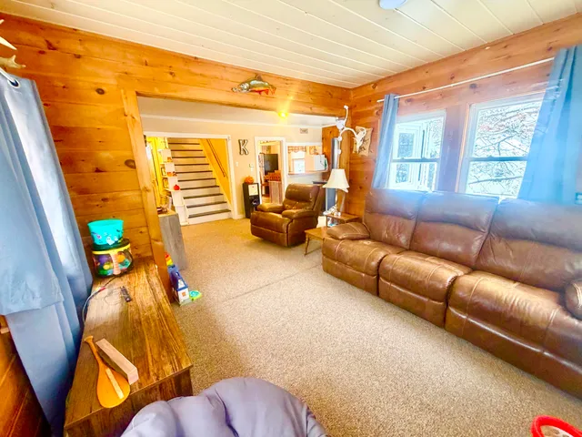 $159,900 | 14 Pinkham Street, Lincoln, ME 04457