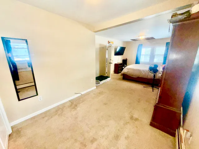 $159,900 | 14 Pinkham Street, Lincoln, ME 04457