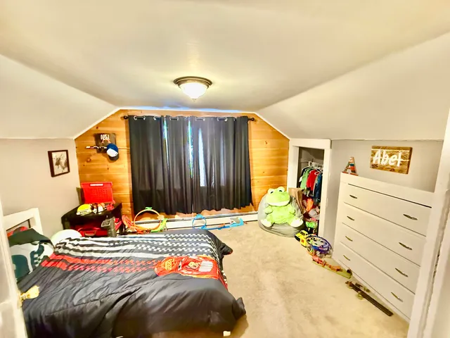 $159,900 | 14 Pinkham Street, Lincoln, ME 04457