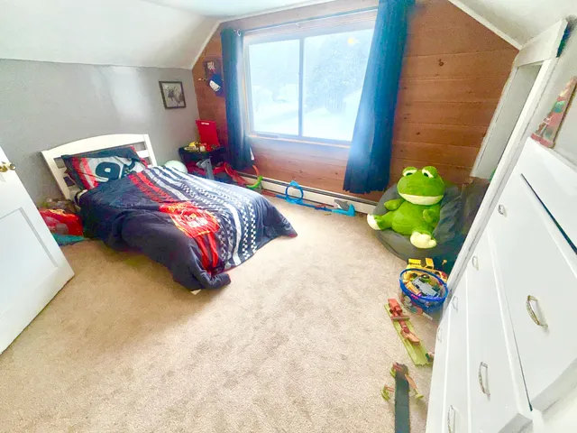 $159,900 | 14 Pinkham Street, Lincoln, ME 04457