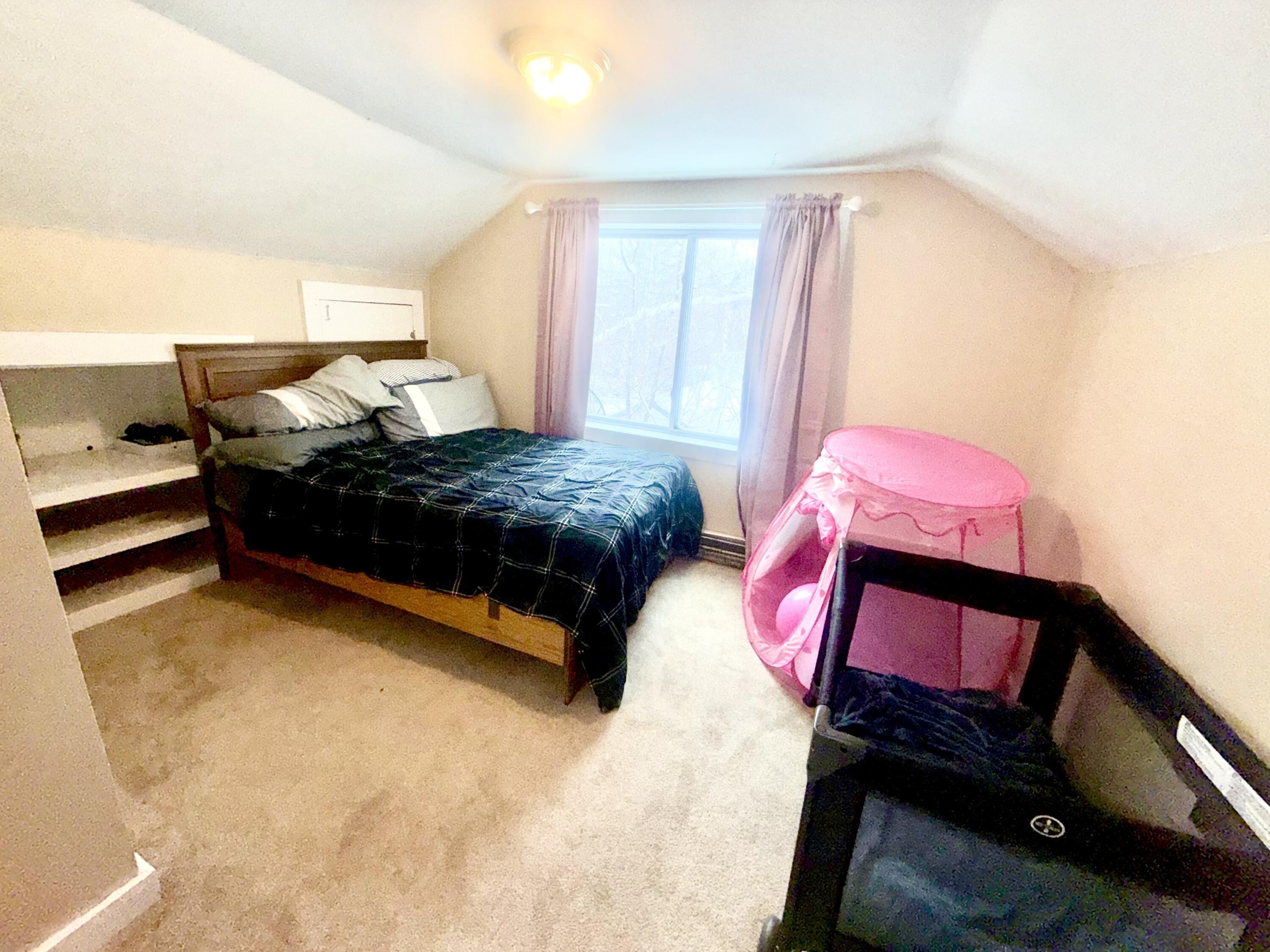 14 Pinkham Street Lincoln, ME 04457 - Photo 40 of 55 3rd Bedroom