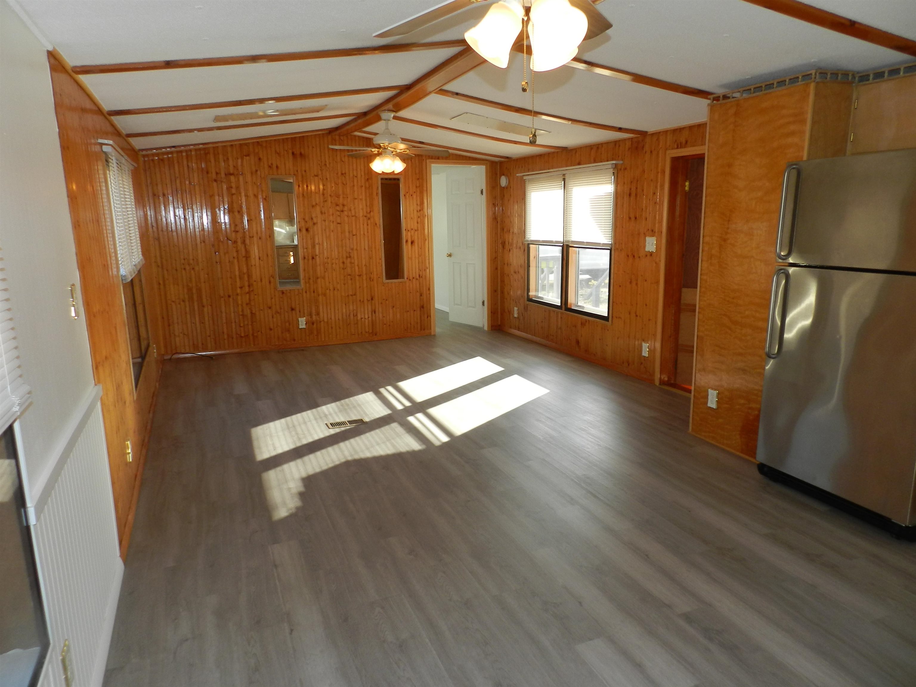 18 D'Amours Avenue Rochester, NH 03839 - Photo 6 of 12