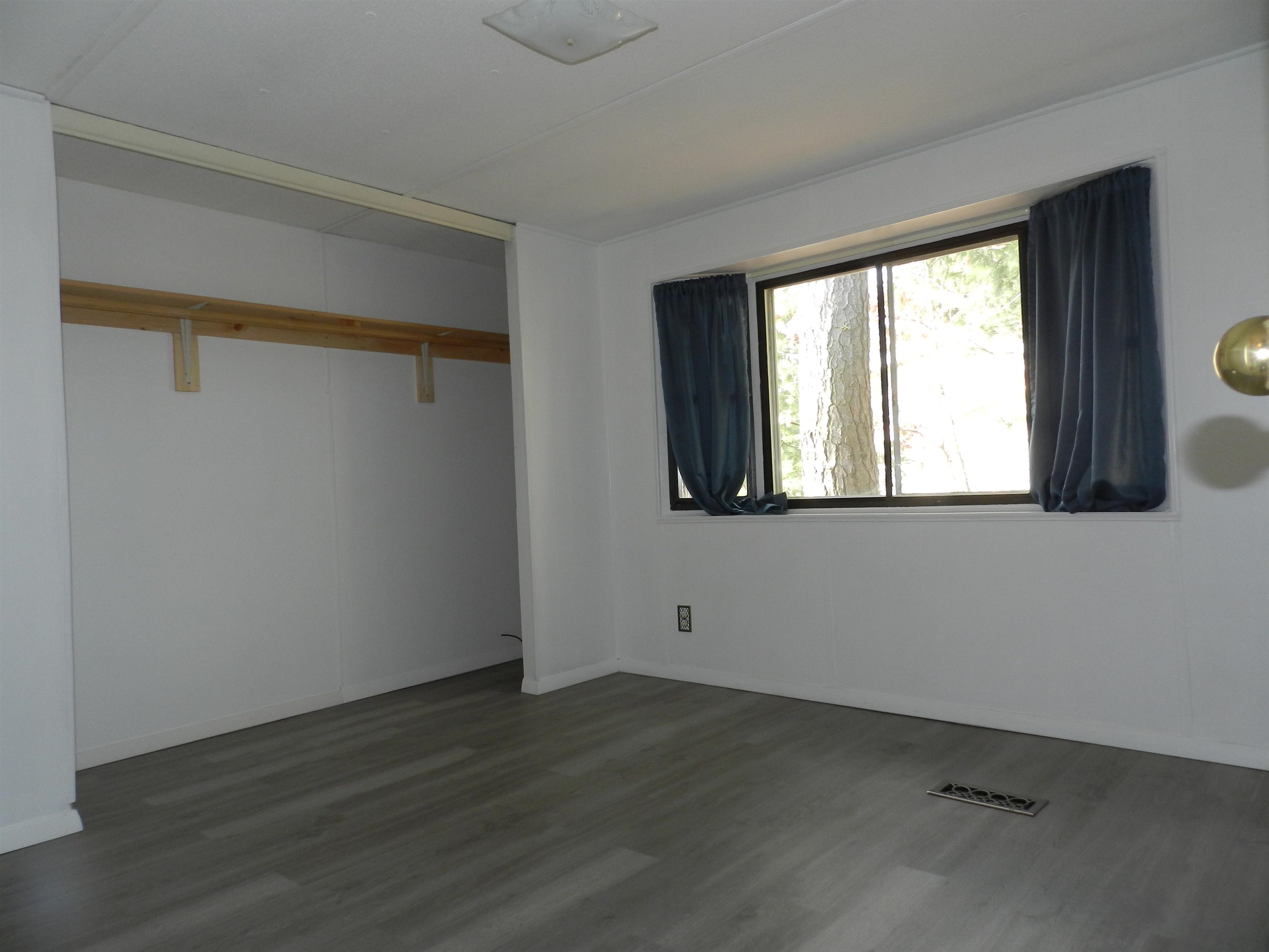18 D'Amours Avenue Rochester, NH 03839 - Photo 8 of 12