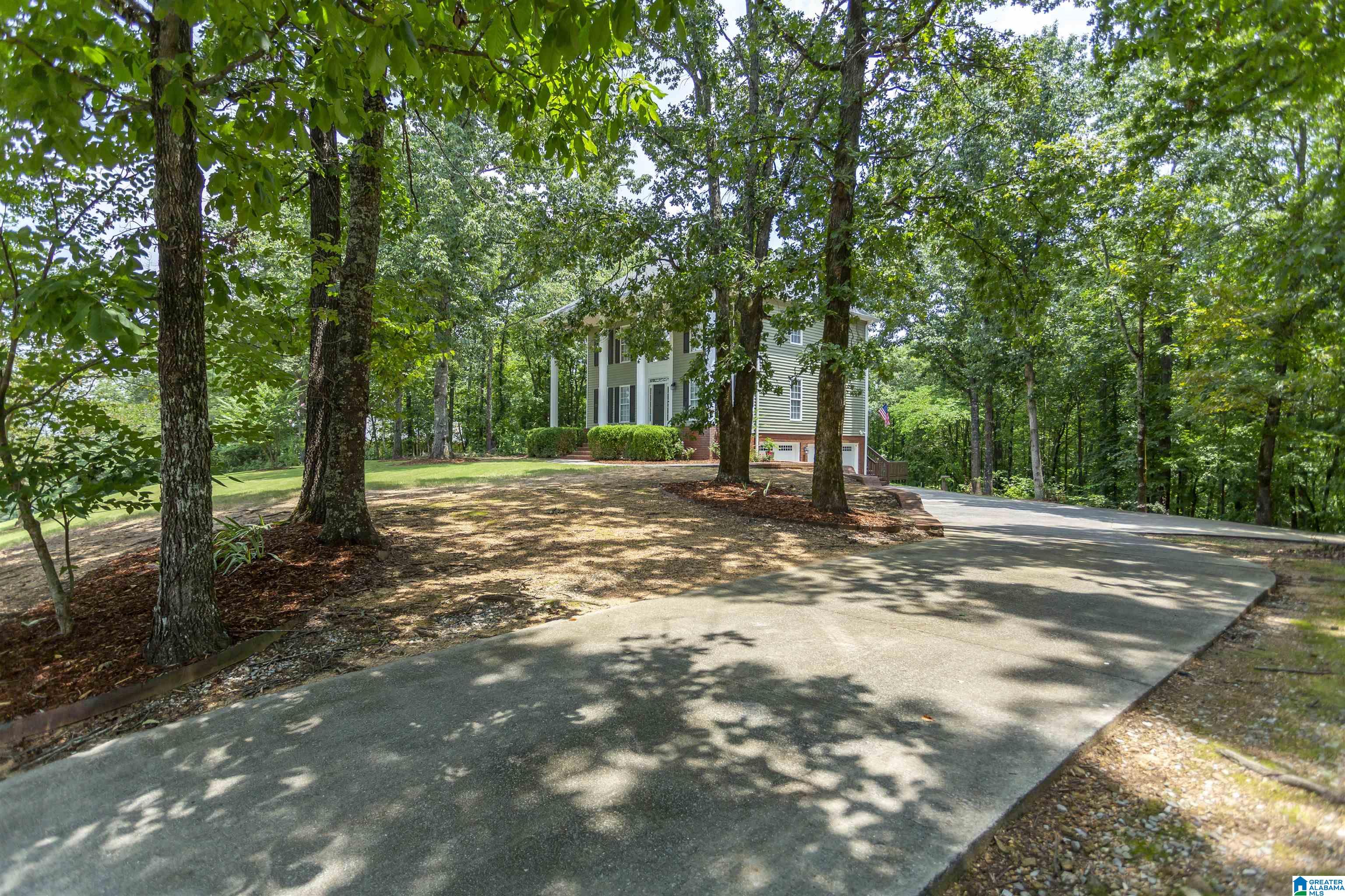 273 Forest Parkway Alabaster, AL 35007 - Photo 2 of 68