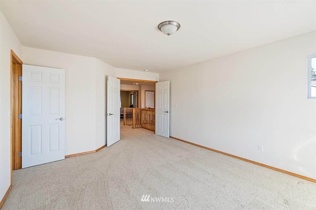 6200 Northeast 7th Court Renton, WA 98059 - Photo 14 of 24 Gallery Image 14