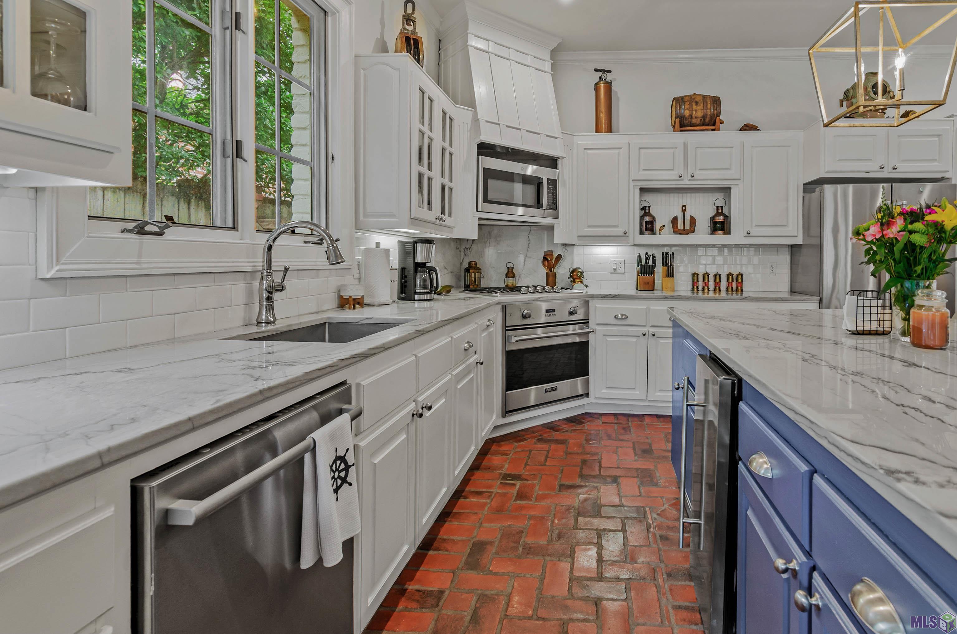 18934 East Pinnacle Circle St. George, LA 70810 - Photo 11 of 40