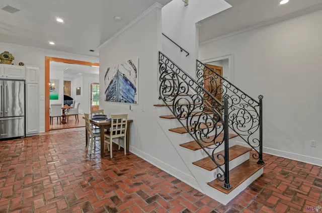 $899,000 | 18934 East Pinnacle Circle, St. George, LA 70810