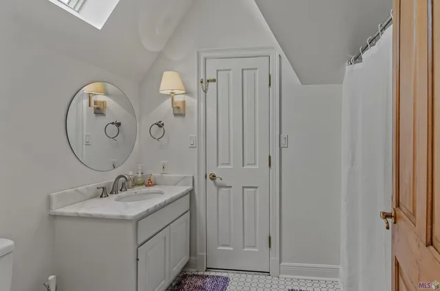 $899,000 | 18934 East Pinnacle Circle, St. George, LA 70810