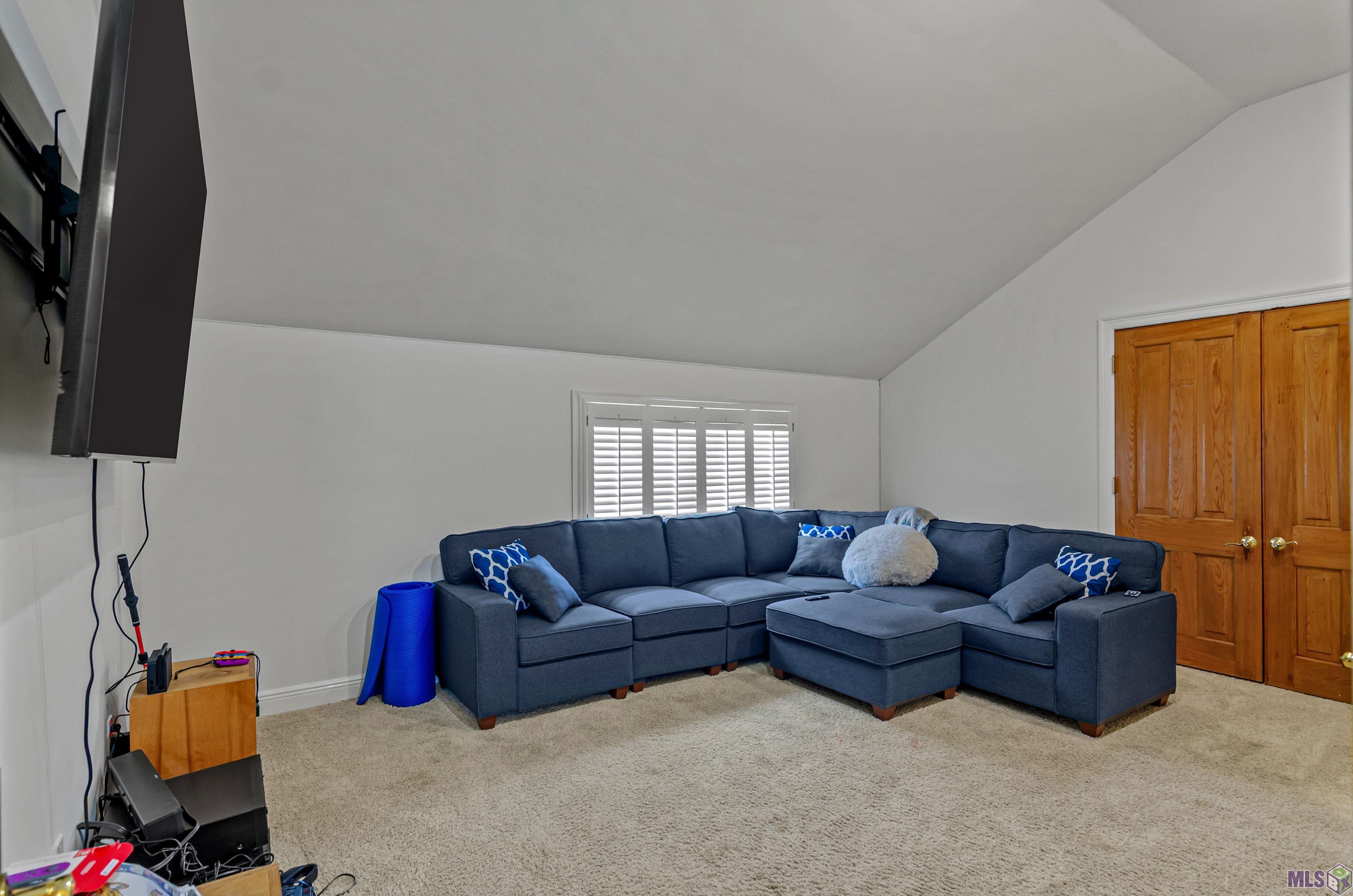 18934 East Pinnacle Circle St. George, LA 70810 - Photo 30 of 40