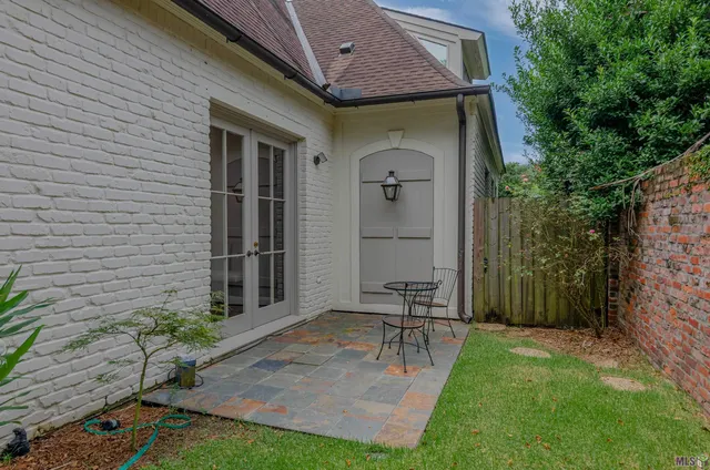 $899,000 | 18934 East Pinnacle Circle, St. George, LA 70810