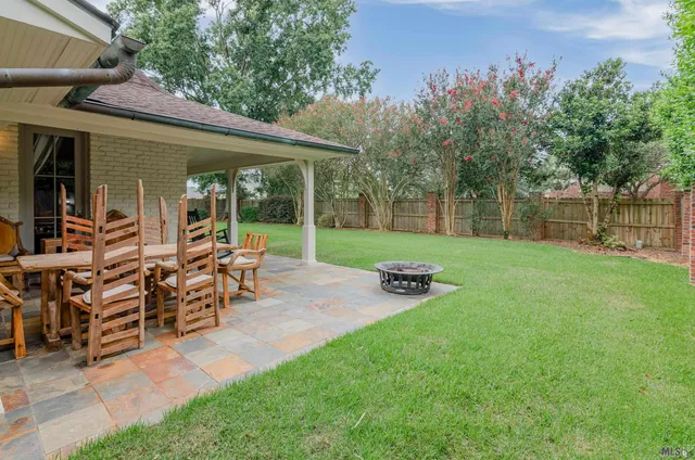 $899,000 | 18934 East Pinnacle Circle, St. George, LA 70810