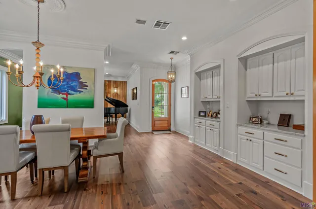 $899,000 | 18934 East Pinnacle Circle, St. George, LA 70810