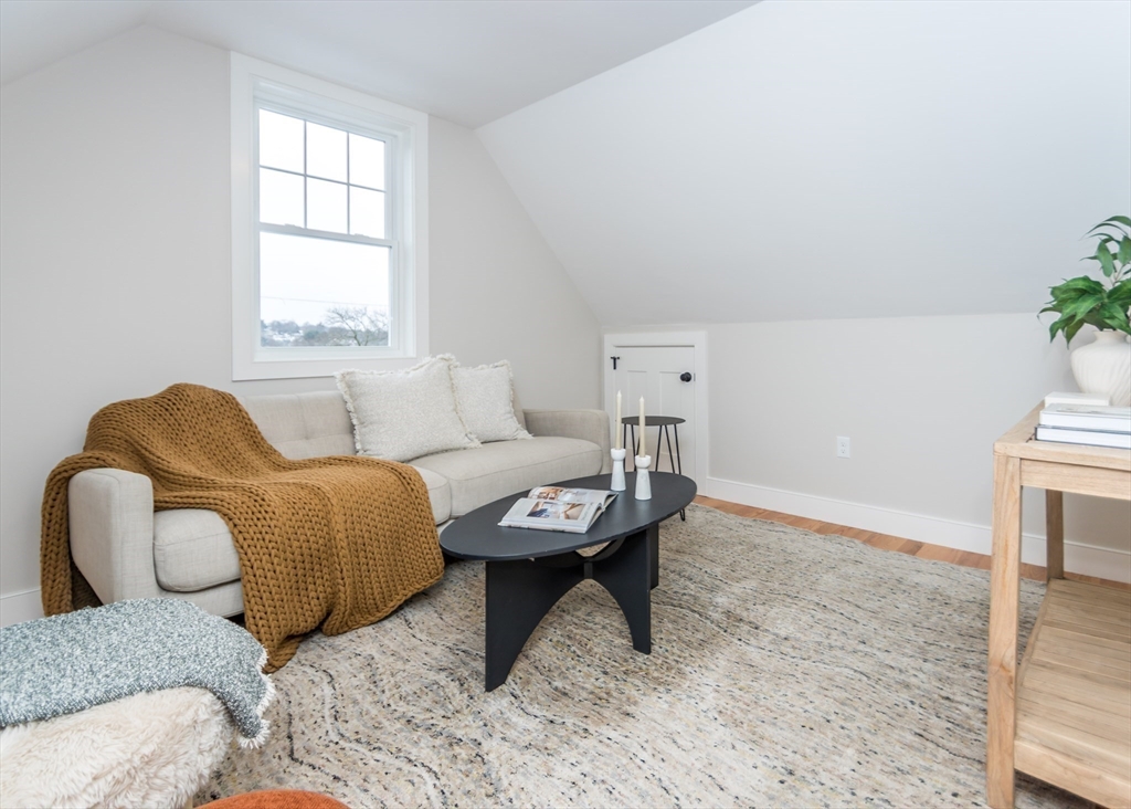 87 Hardy Pond Road Waltham, MA 02451 - Photo 23 of 36