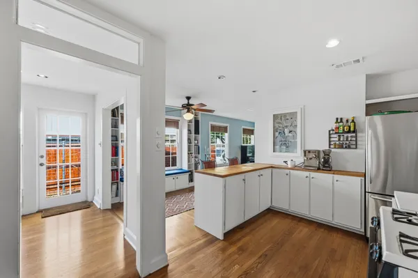 $1,250,000 | 3100 Harris Boulevard, Austin, TX 78703