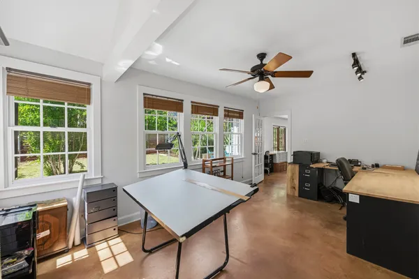 $1,250,000 | 3100 Harris Boulevard, Austin, TX 78703