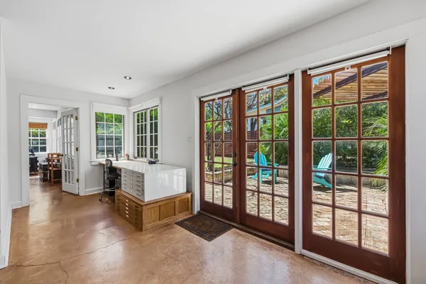 $1,250,000 | 3100 Harris Boulevard, Austin, TX 78703
