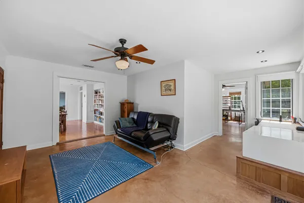 $1,250,000 | 3100 Harris Boulevard, Austin, TX 78703