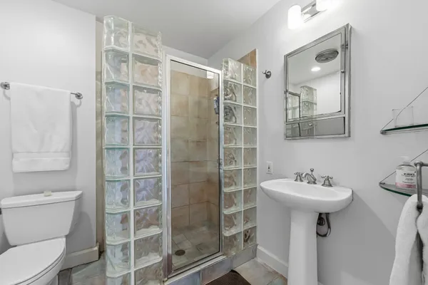 $1,250,000 | 3100 Harris Boulevard, Austin, TX 78703