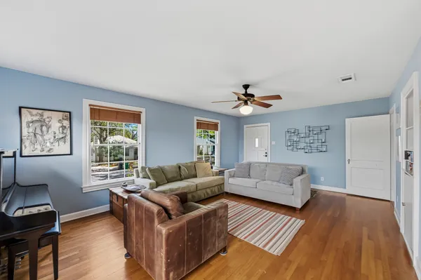 $1,250,000 | 3100 Harris Boulevard, Austin, TX 78703