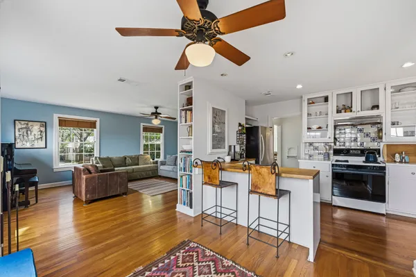 $1,250,000 | 3100 Harris Boulevard, Austin, TX 78703