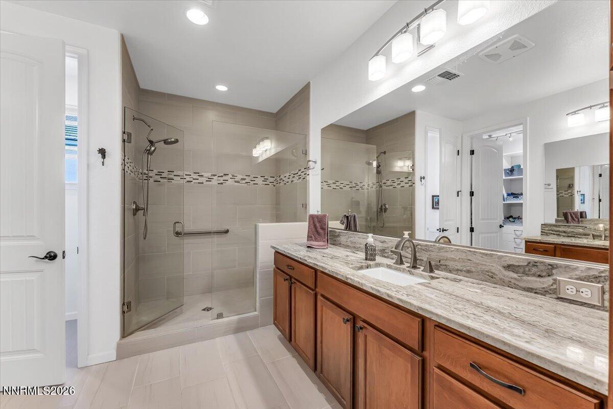 165 Niatross Court Reno, NV 89521 - Photo 16 of 42 Upgraded granite