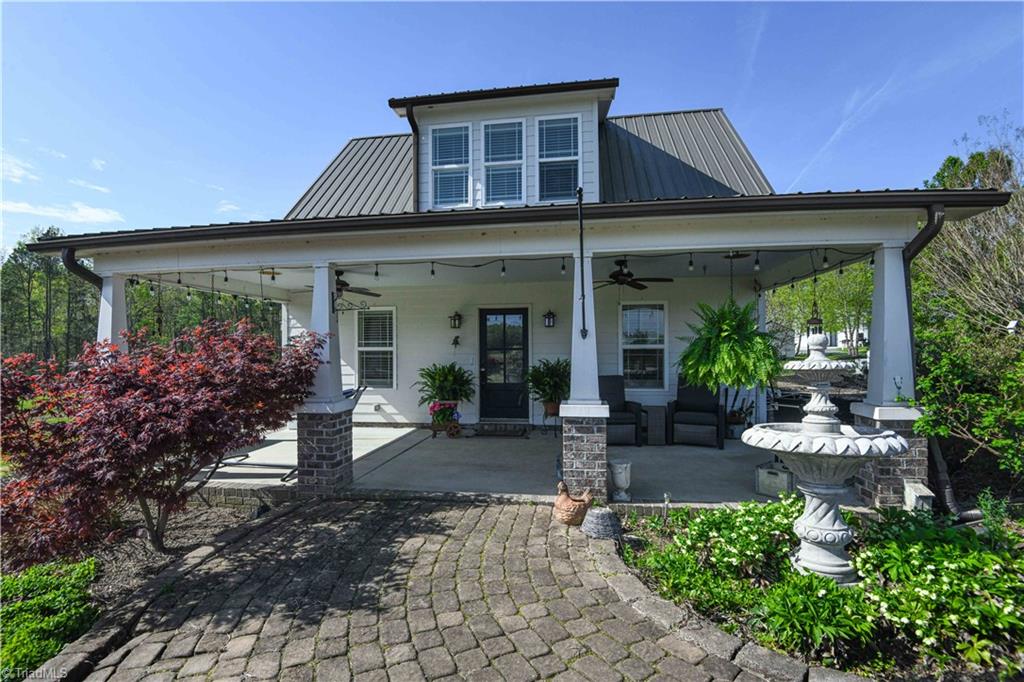 Cottage - ext