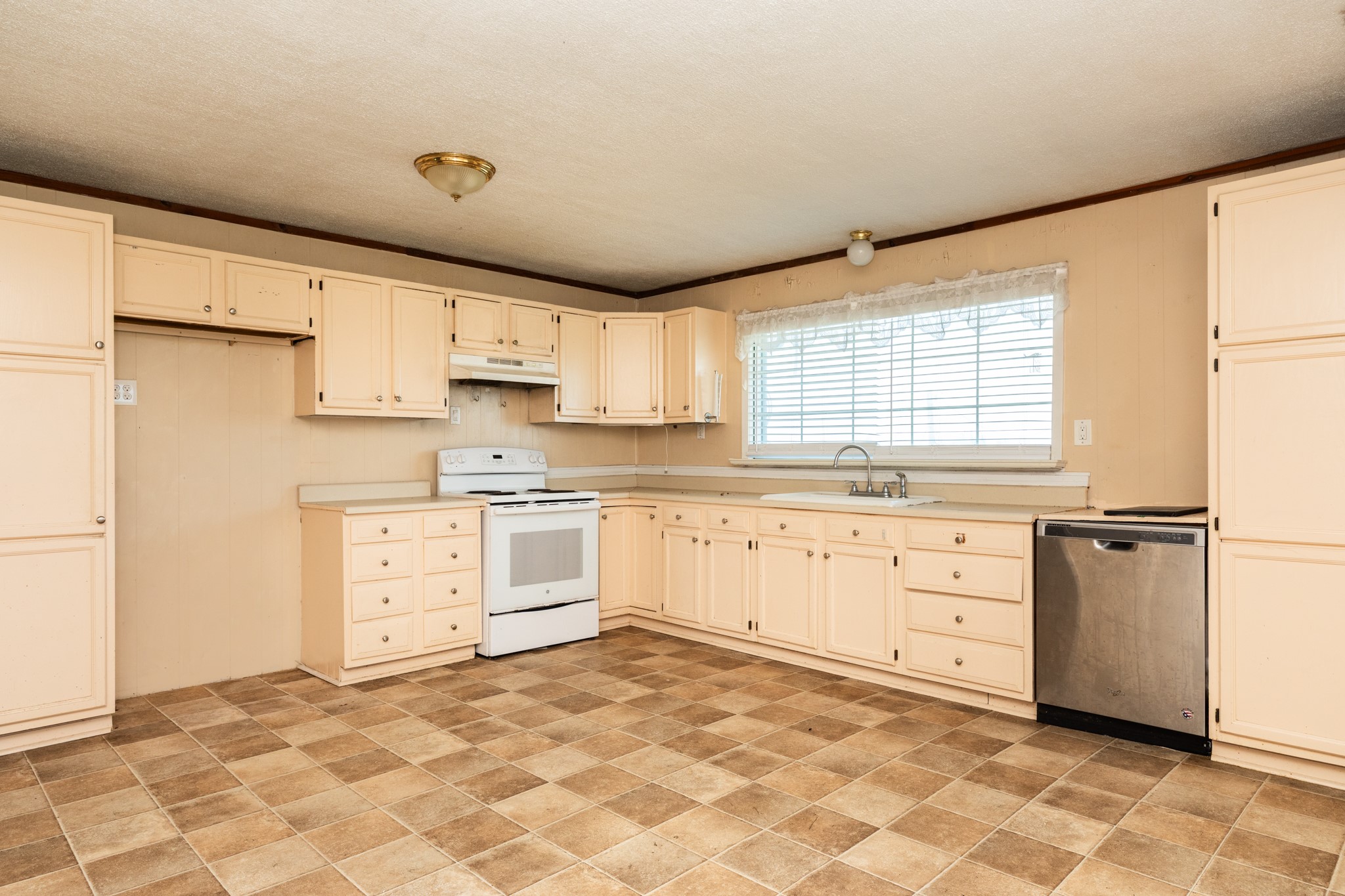 910 Monument Drive Surfside Beach, TX 77541 - Photo 10 of 21